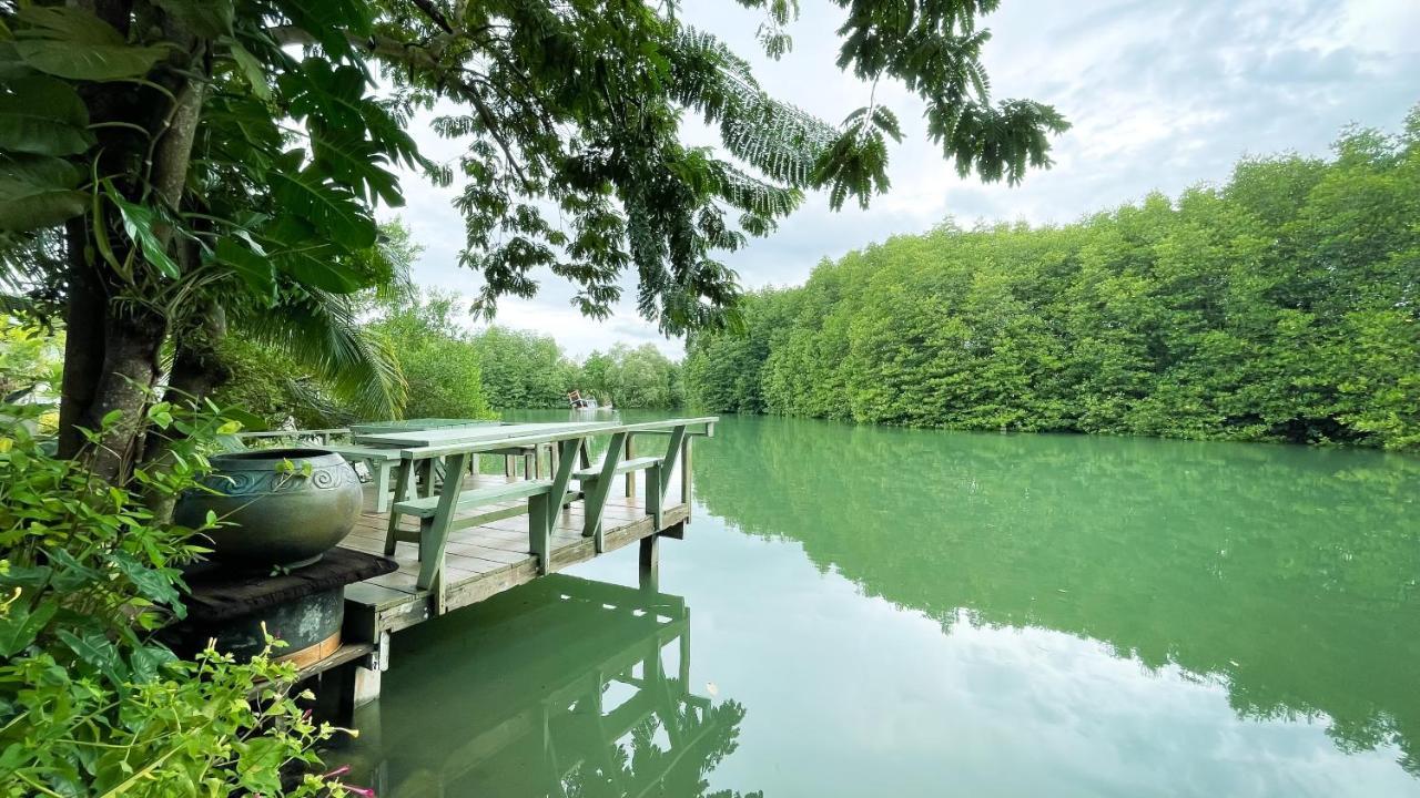 Rimsira Villa Chumphon Bagian luar foto