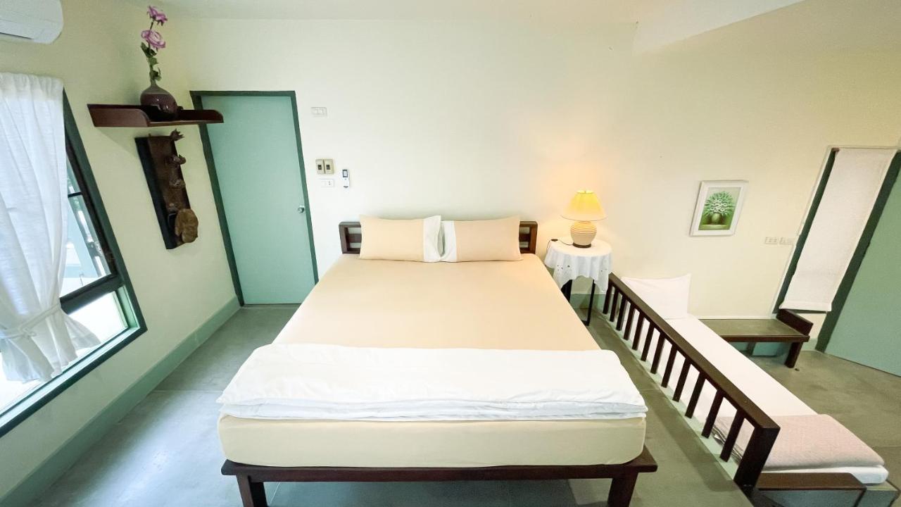 Rimsira Villa Chumphon Bagian luar foto