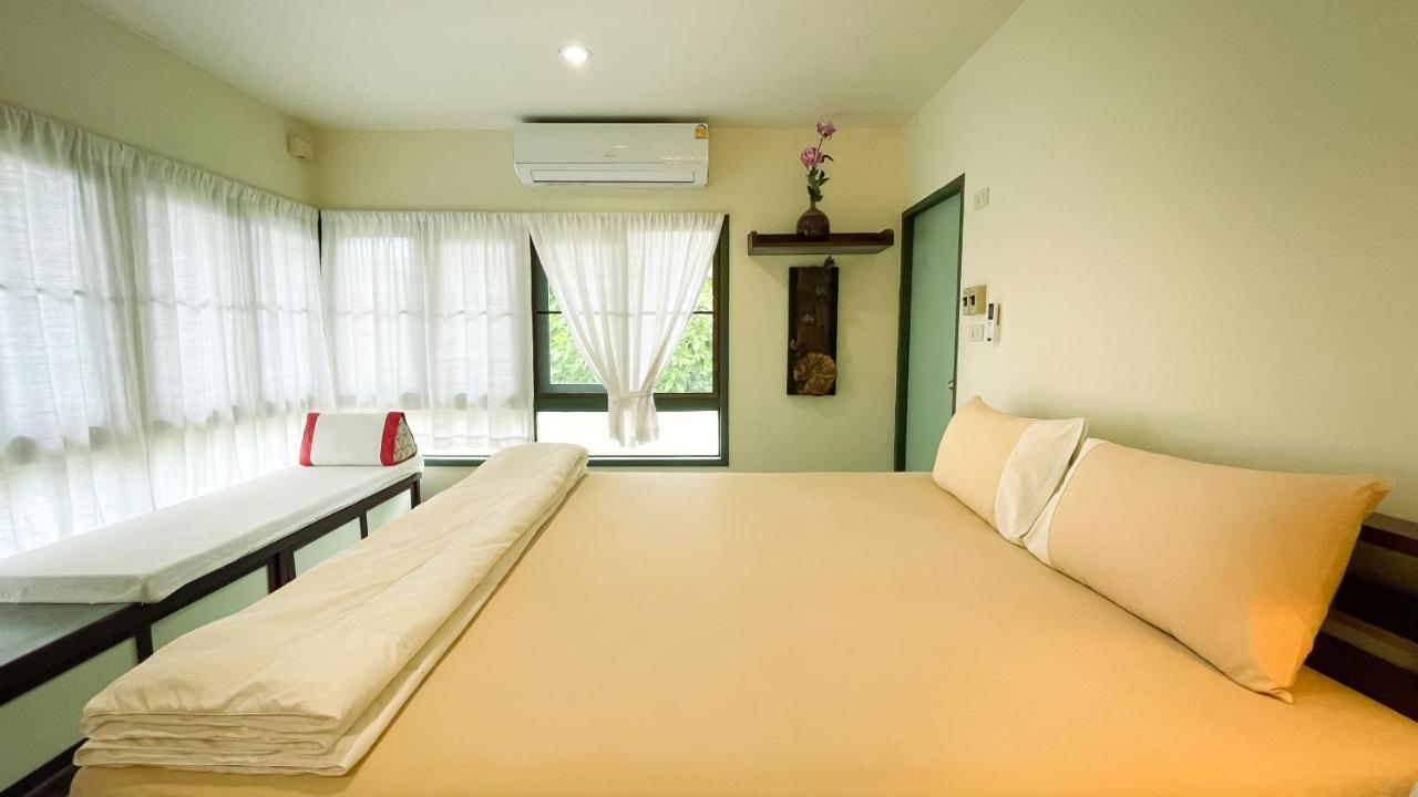 Rimsira Villa Chumphon Bagian luar foto